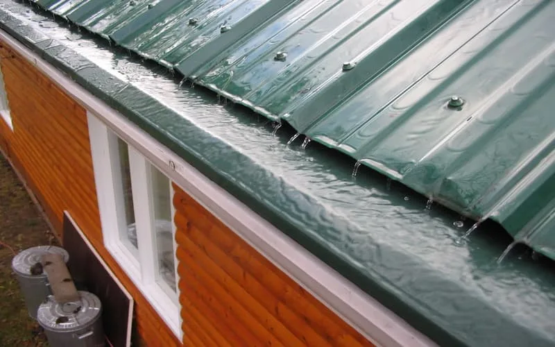 Thi Công Lắp Đặt Máng Xối Nhựa Tại Cần Thơ - Giá Từ 80K 20 Lắp đặt máng xối tại nhà